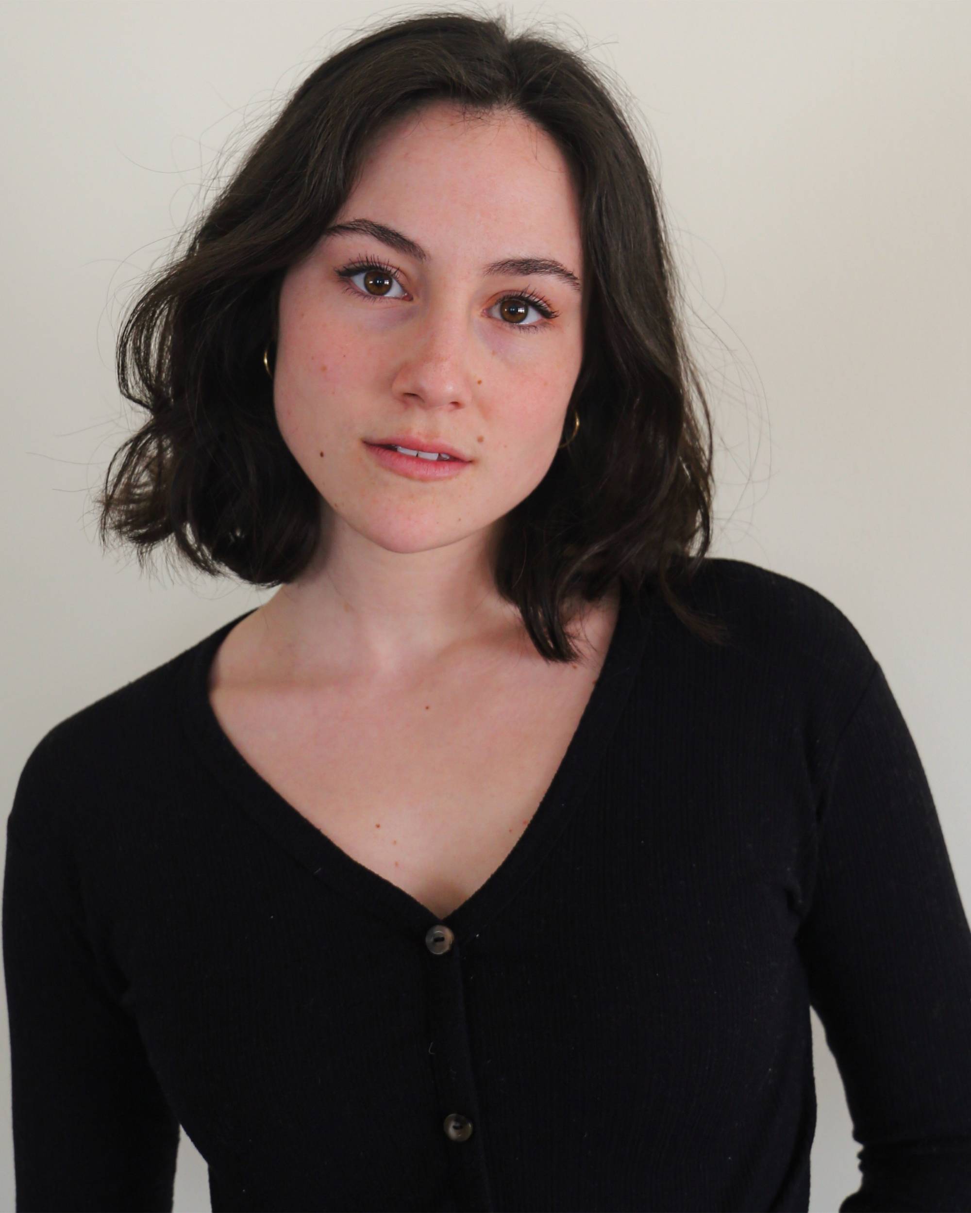 Elise Alvaro Headshot